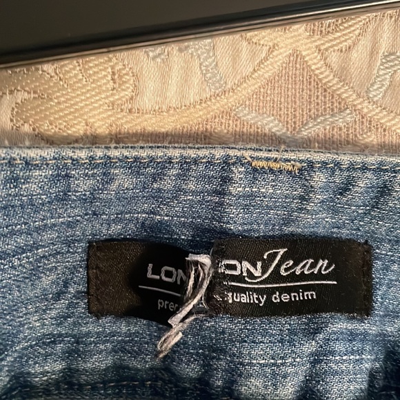 London Jeans distressed patchwork jeans… sharp! Sz 4 34” inseam - Picture 15 of 16